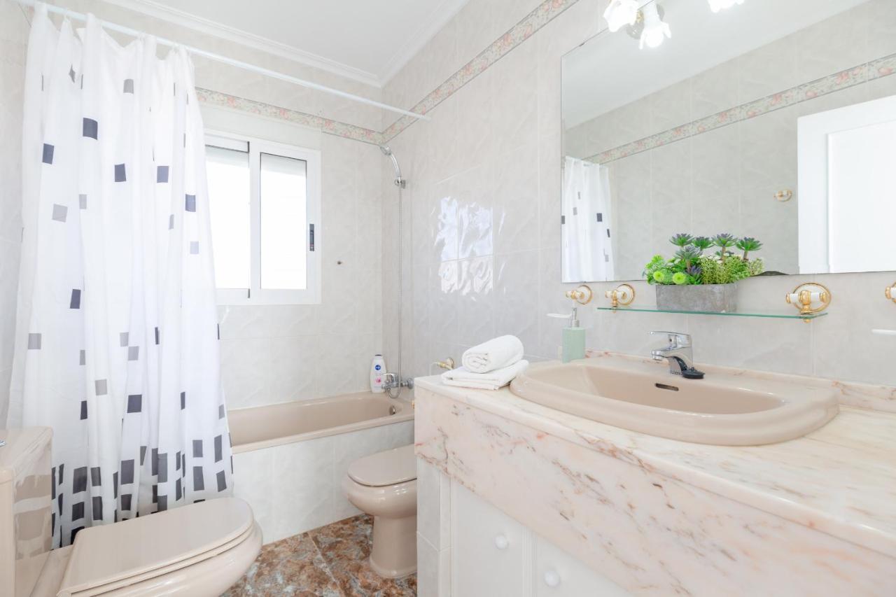 Fidalsa Grand White House Villa Tangel ภายนอก รูปภาพ